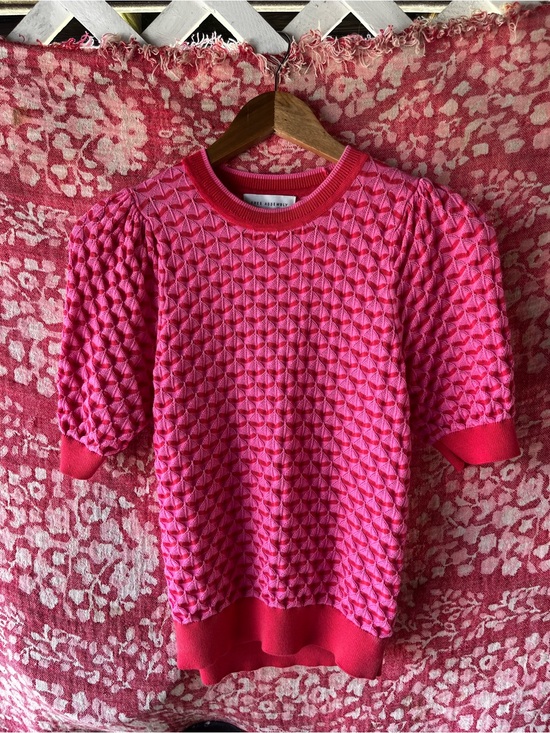 Tops - Textured Pink Puff-Sleeve Sweater